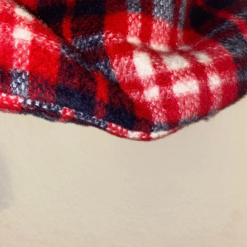 Kavu Fairview Plaid Rope Plush Shoulder Travel Bag Red and Blue Preppy Academia